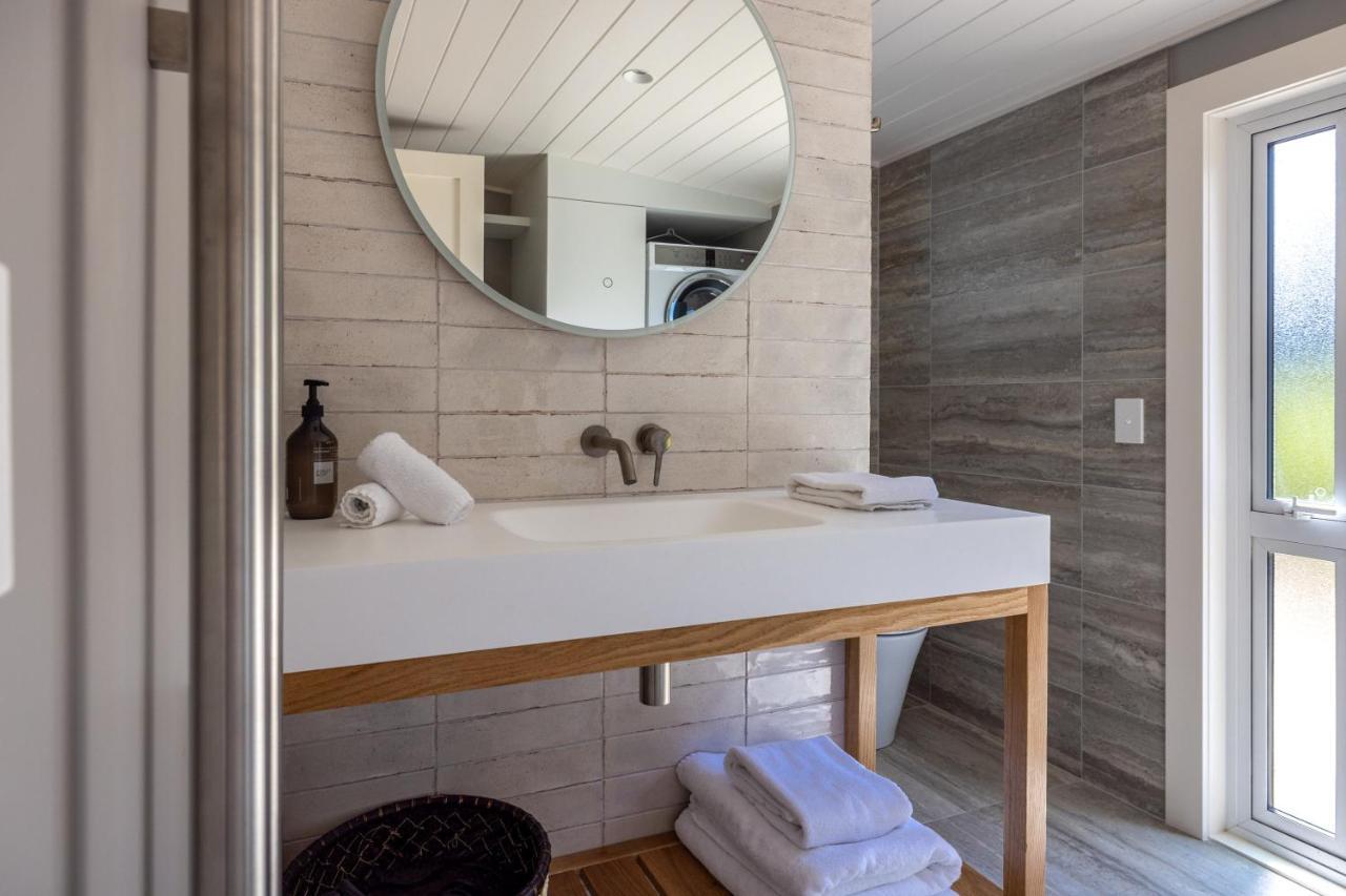 Smiths Cottage - Stay Waiheke Oneroa Экстерьер фото